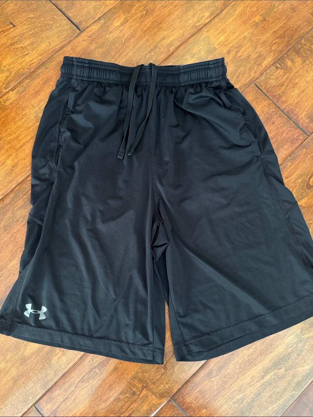 Under Armour Men's M Black Athletic Training Shorts